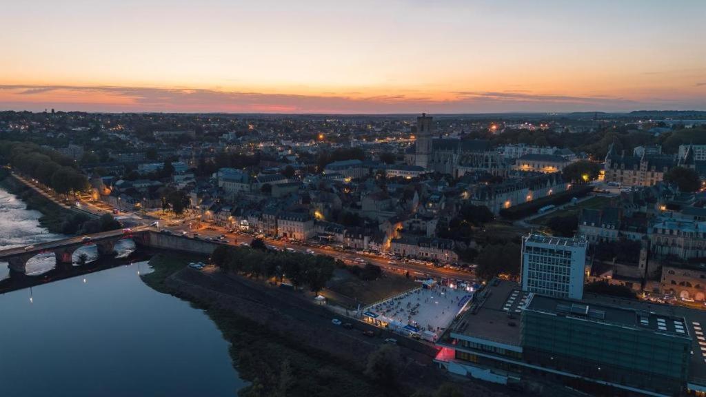 "La Frenchy" Proche Gare, Centre Ville De Nevers, Eksteriør billede